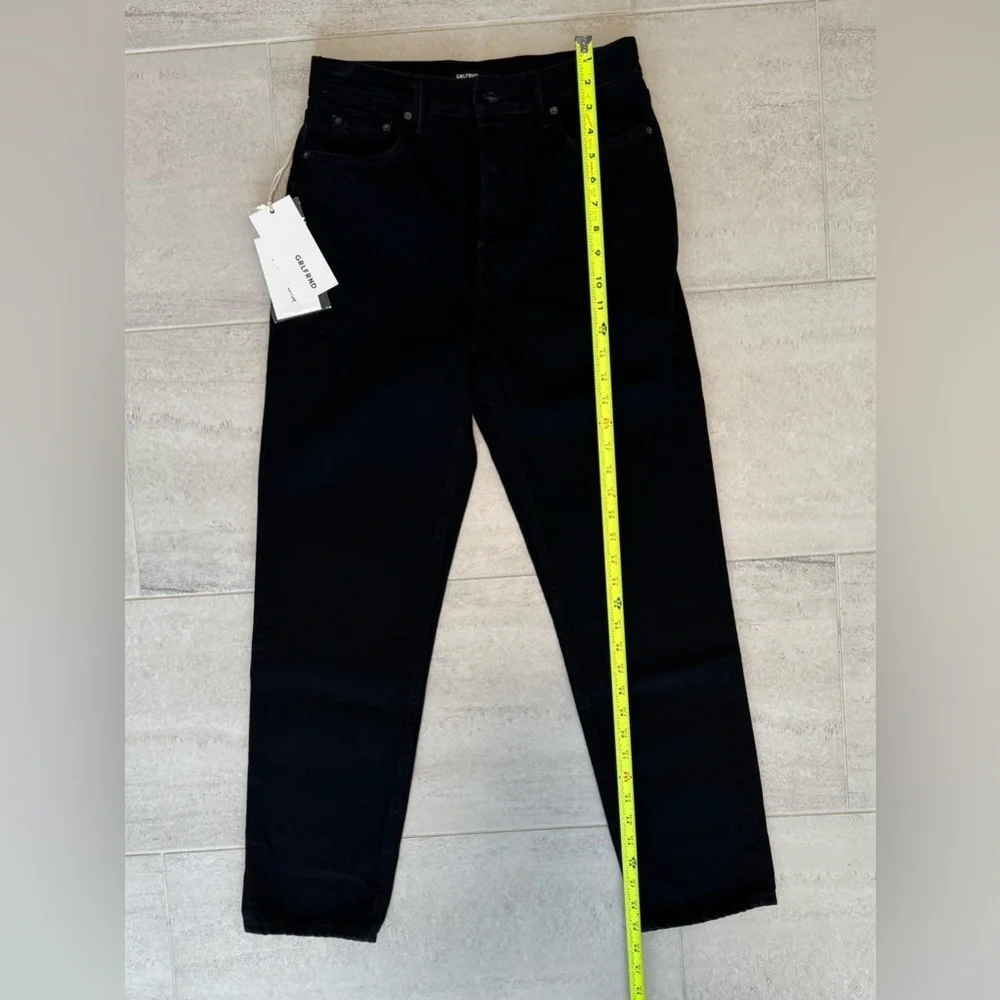 NWT - GRLFRND Woman’s Dark‎ Black Straight Jeans
(Listing #24) - Picture 4 of 7